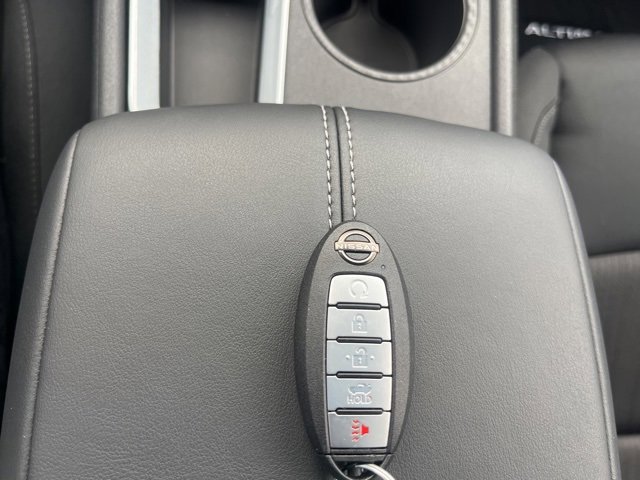 Used 2025 Nissan Altima 2.5 S image 36