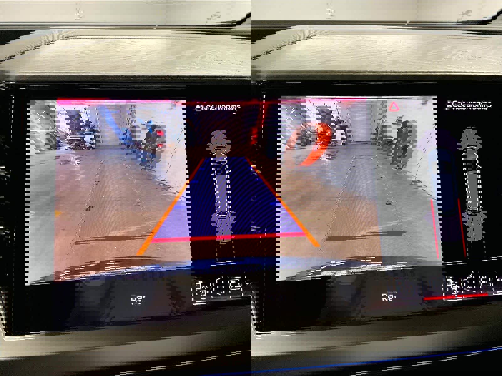 Used 2023 Audi Q4 e-tron Premium Plus w/ Premium Plus image 22