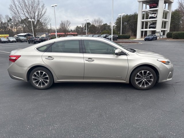Used 2018 Toyota Avalon XLE Plus image 6