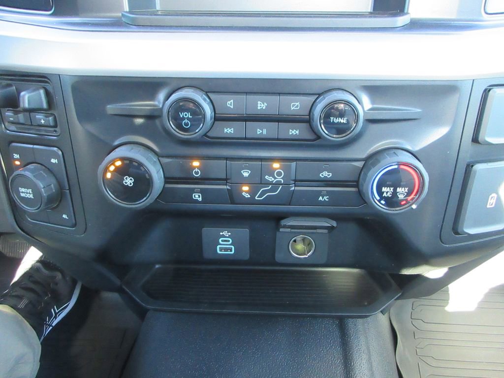 Used 2024 Ford F350 XL image 27