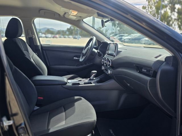 Used 2025 Nissan Sentra SV FWD image 10