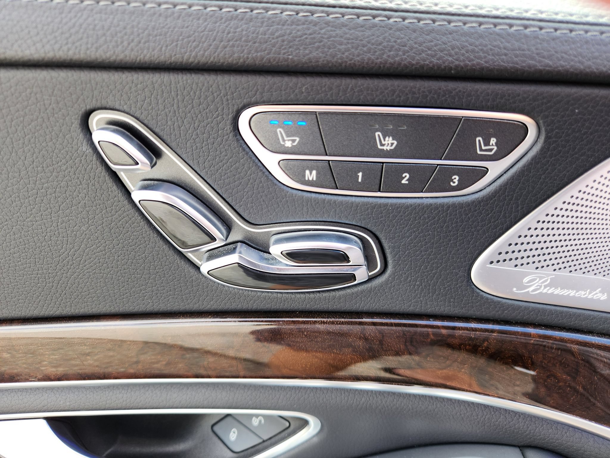 Used 2018 Mercedes-Benz S 560 4MATIC Sedan image 19