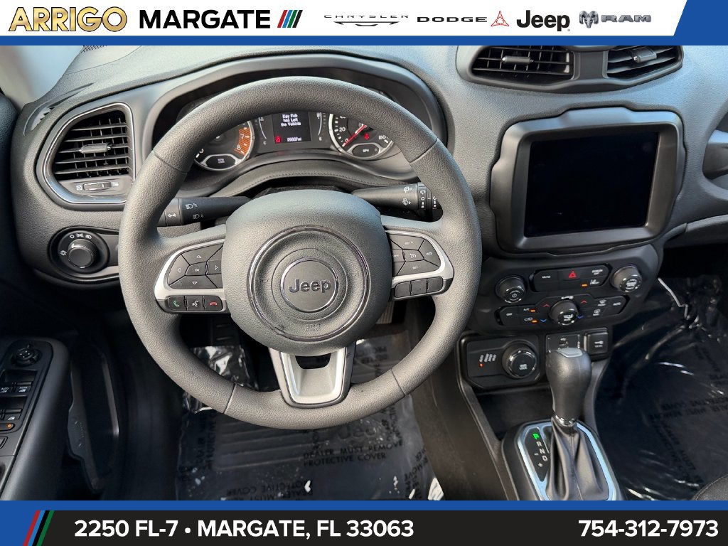 Certified 2023 Jeep Renegade Latitude AWD/4WD image 12