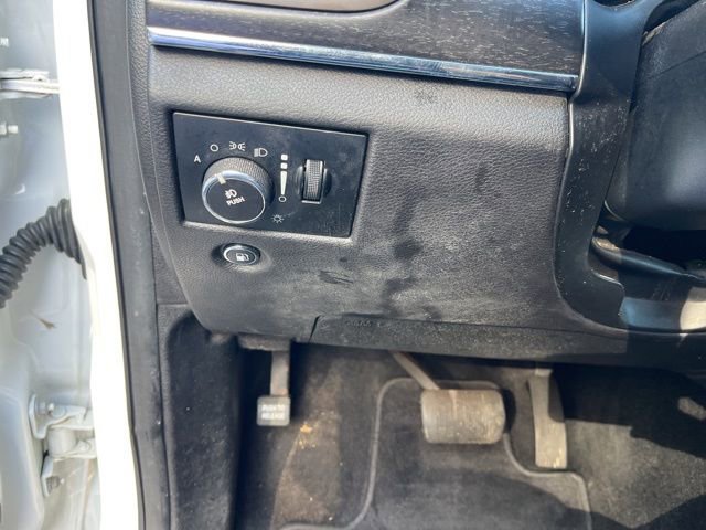 Used 2014 Jeep Grand Cherokee Limited image 31