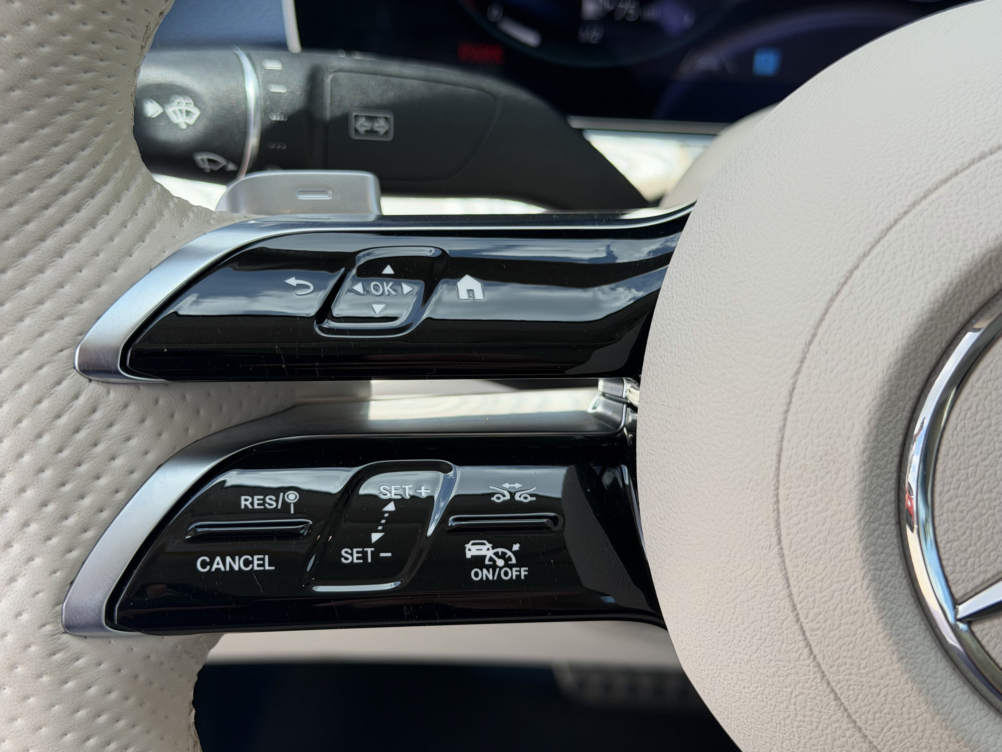 Used 2023 Mercedes-Benz E 450 Cabriolet image 29