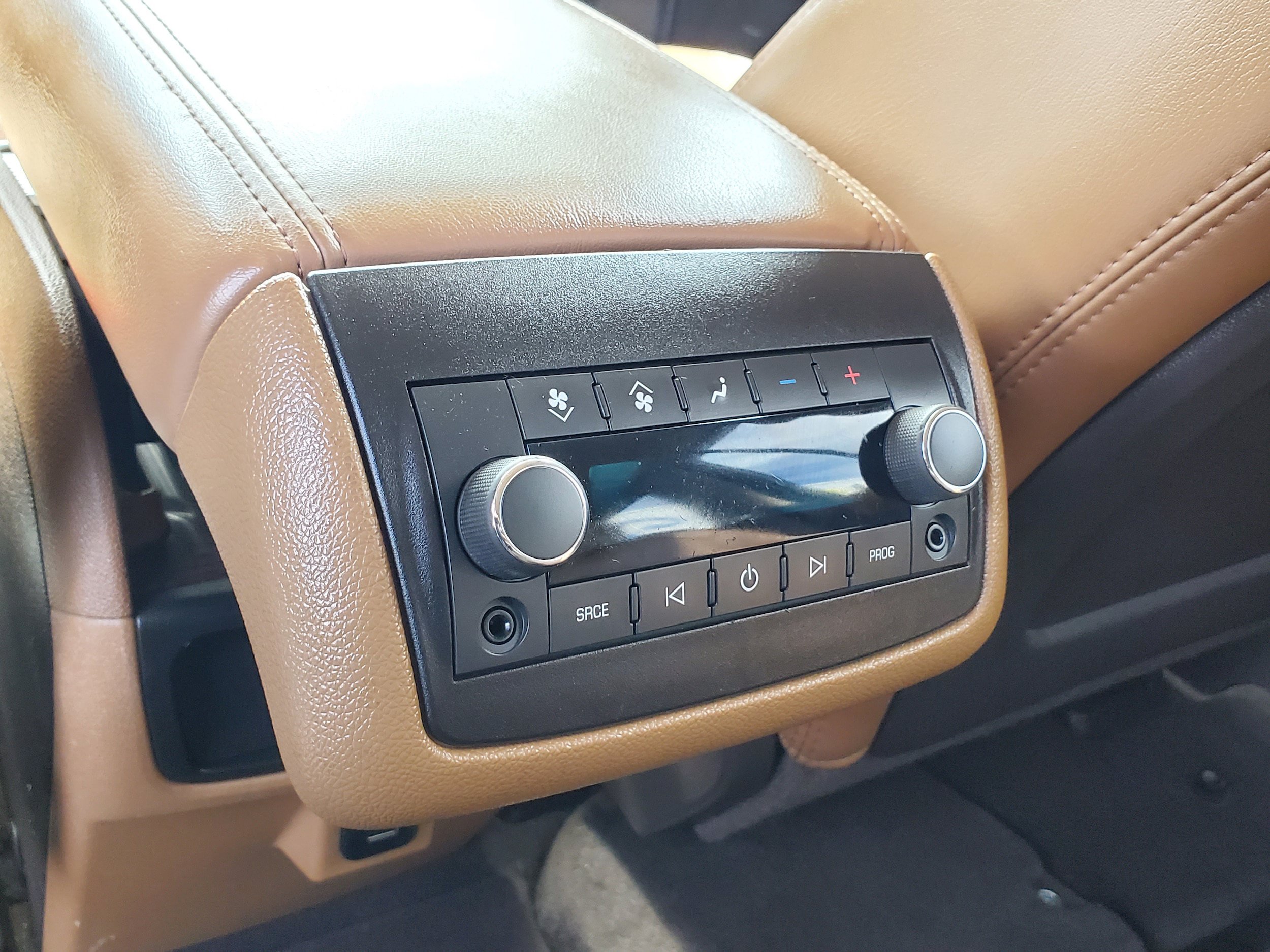 Used 2014 Buick Enclave Leather FWD image 28