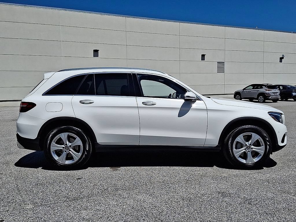 Used 2018 Mercedes-Benz GLC 300 4MATIC image 10