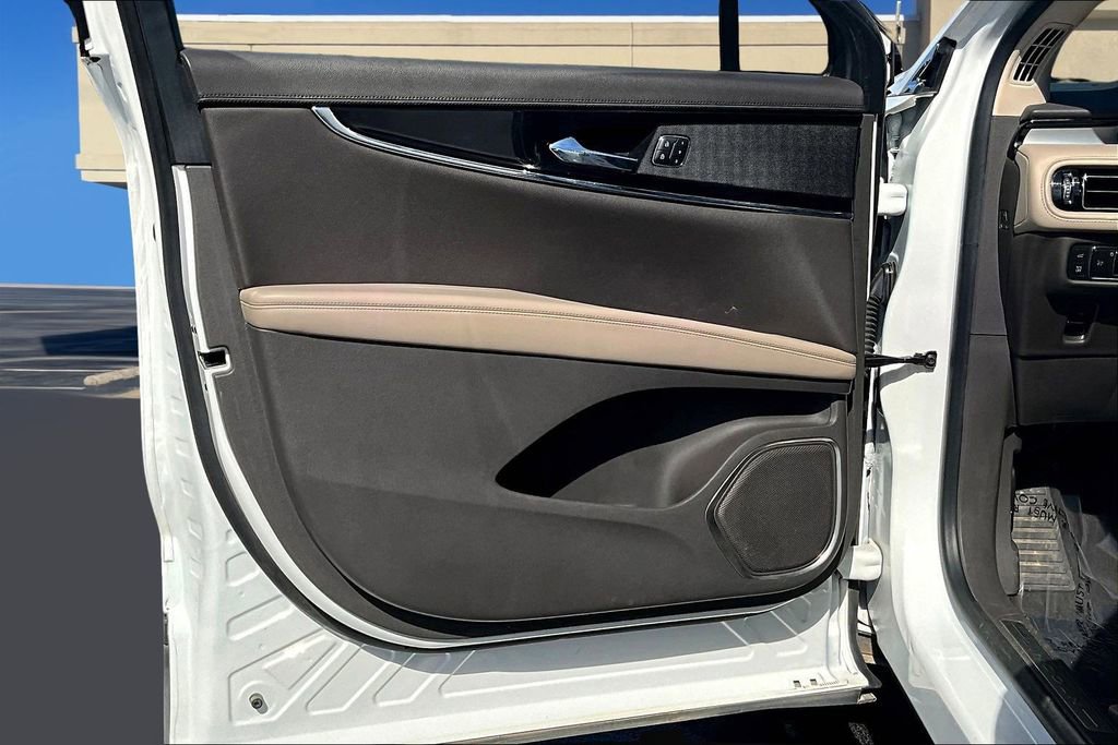 Used 2021 Lincoln Nautilus AWD w/ Equipment Group 101A image 22