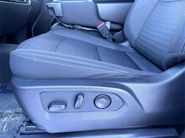 Used 2025 Chevrolet Silverado 1500 LT image 11