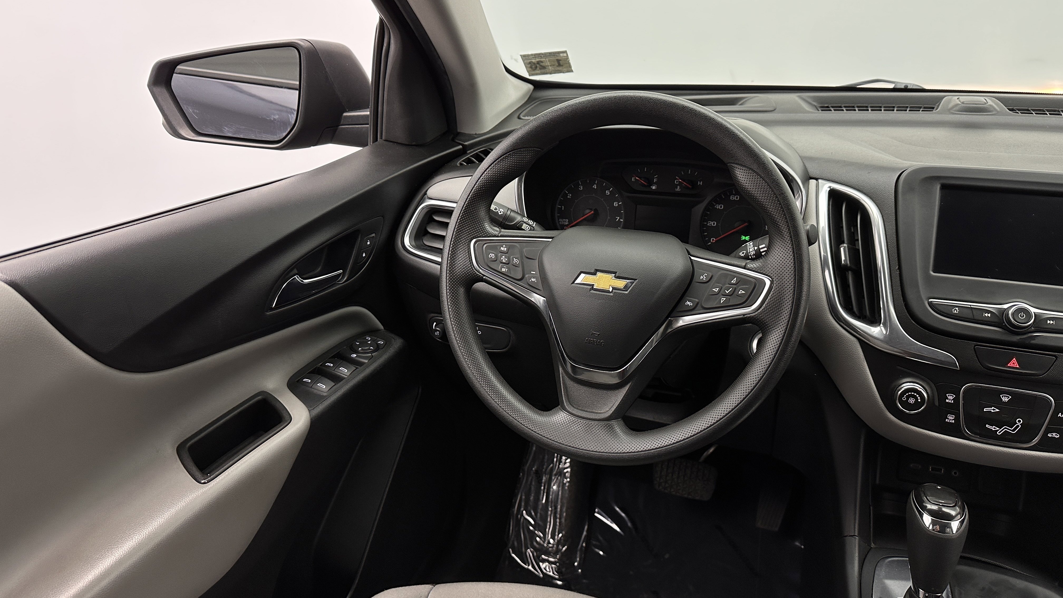 Used 2021 Chevrolet Equinox LS w/ LPO, Blackout Package image 24