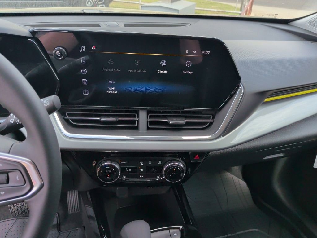 New 2026 Chevrolet Trax LT image 21