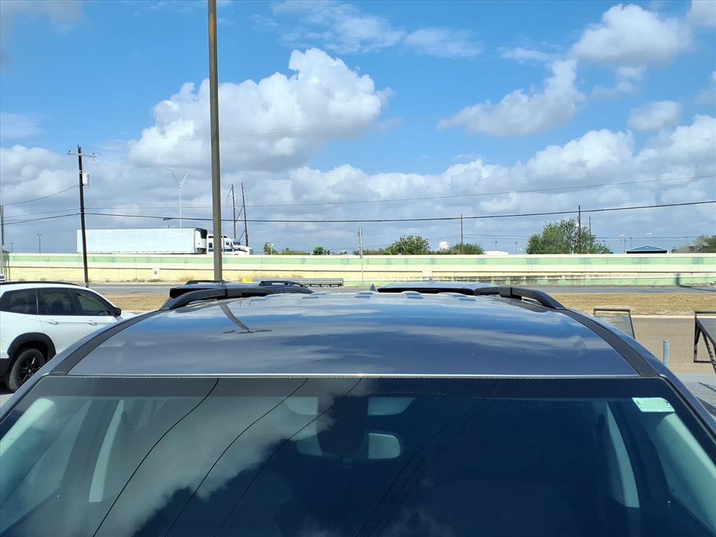 Used 2019 Chevrolet Traverse LT image 10