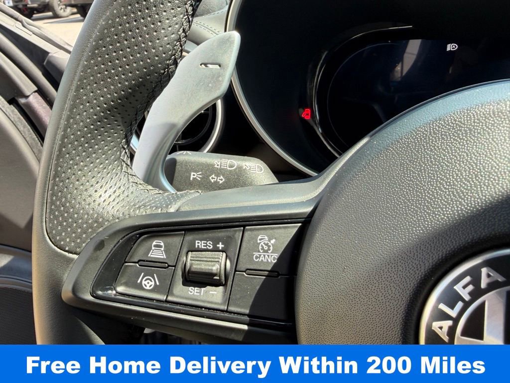 Used 2024 Alfa Romeo Giulia Veloce image 22