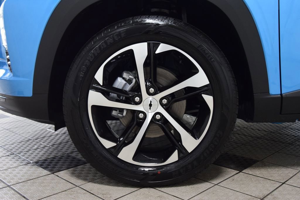 New 2026 Chevrolet Trax RS w/ Sunroof Package FWD image 27