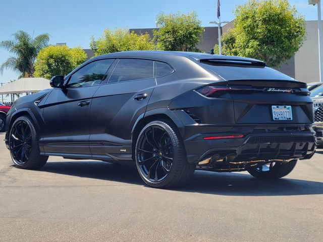 Used 2024 Lamborghini Urus S AWD/4WD image 2