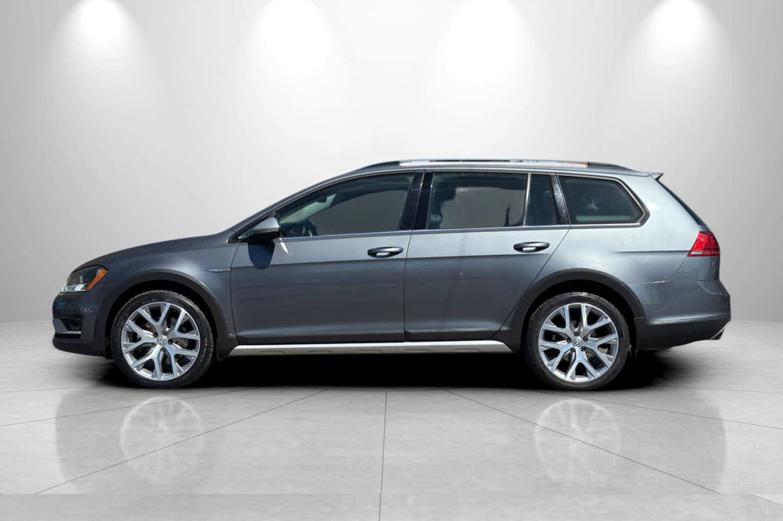 Used 2017 Volkswagen Golf Alltrack SEL AWD/4WD image 5