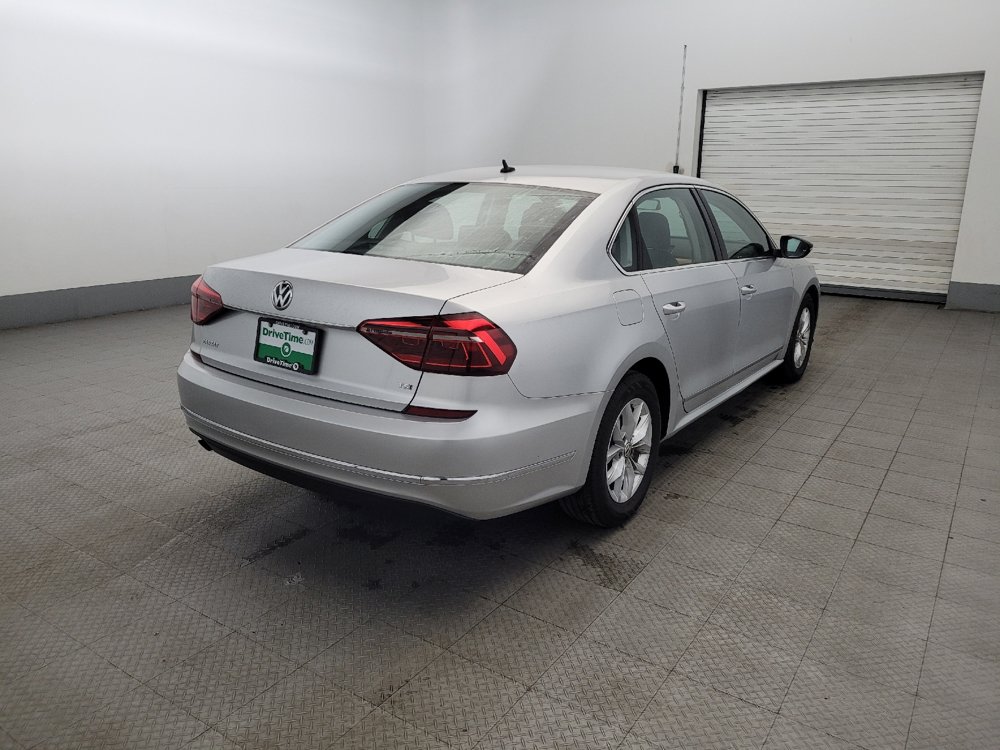 Used 2017 Volkswagen Passat 1.8T S FWD image 9