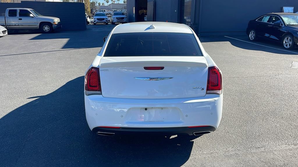 Used 2018 Chrysler 300 S w/ 300S Premium Group 2 image 8