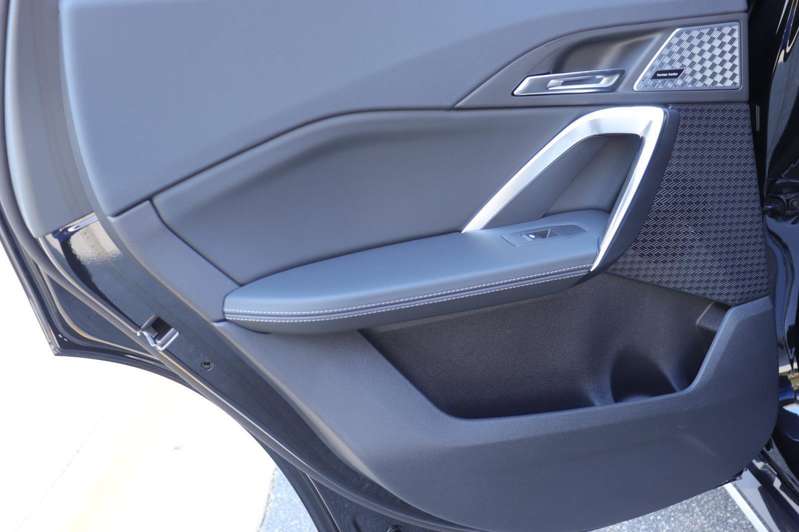 Used 2025 BMW X1 xDrive28i w/ Premium Package image 12