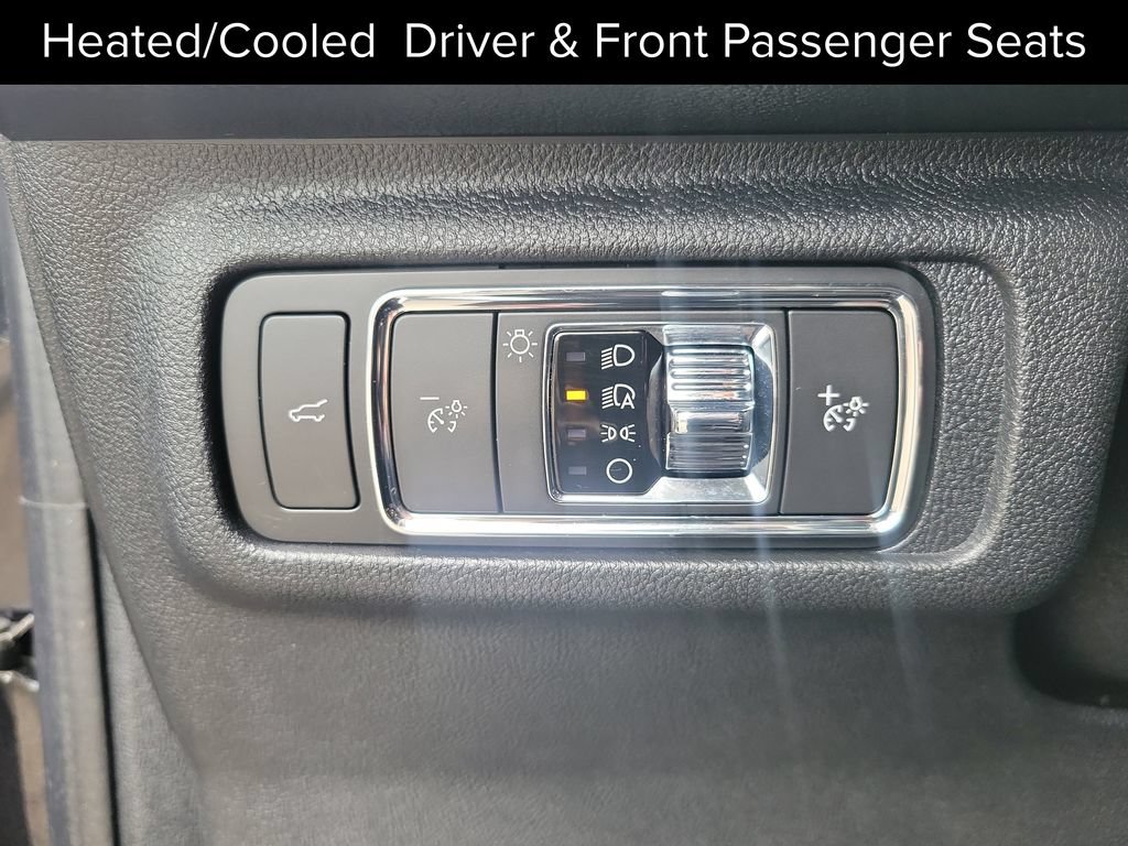 Used 2022 Lincoln Corsair Reserve w/ Elements Package AWD/4WD image 13