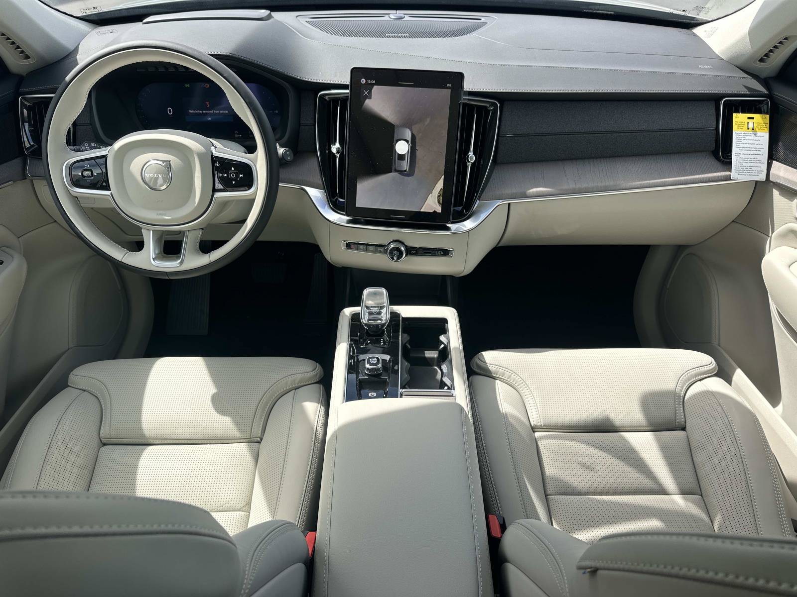 New 2026 Volvo XC90 T8 Ultra w/ Protection Package Premier AWD/4WD image 7