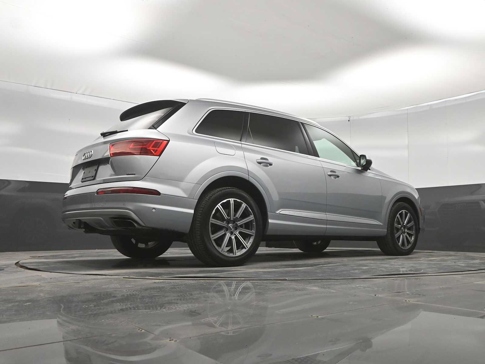 Used 2019 Audi Q7 3.0T Premium Plus w/ Premium Plus Package AWD/4WD image 44