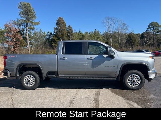 Used 2025 Chevrolet Silverado 2500 LT w/ Convenience Package image 4