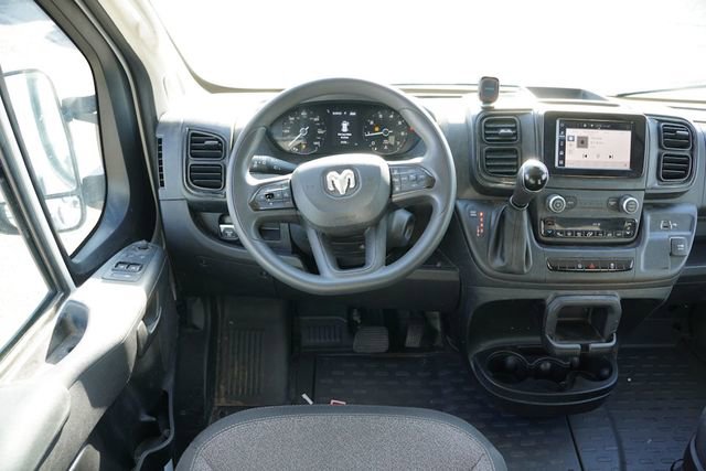 Used 2025 RAM ProMaster 2500 w/ Convenience Group image 18