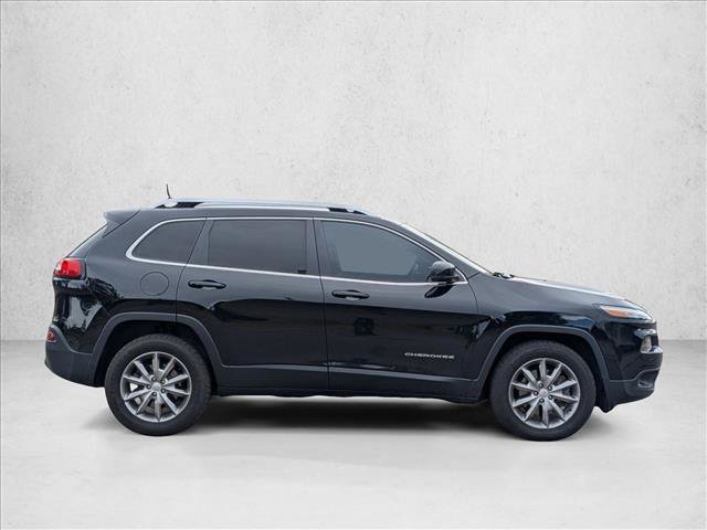 Used 2018 Jeep Cherokee Limited image 4