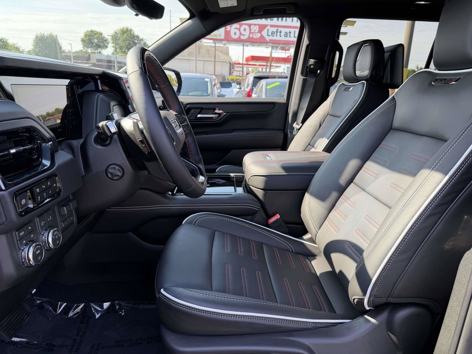Used 2026 GMC Yukon AT4 Ultimate w/ LPO, Floor Liner Package AWD/4WD image 8