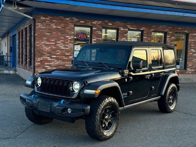 Used 2024 Jeep Wrangler Unlimited AWD/4WD image 1