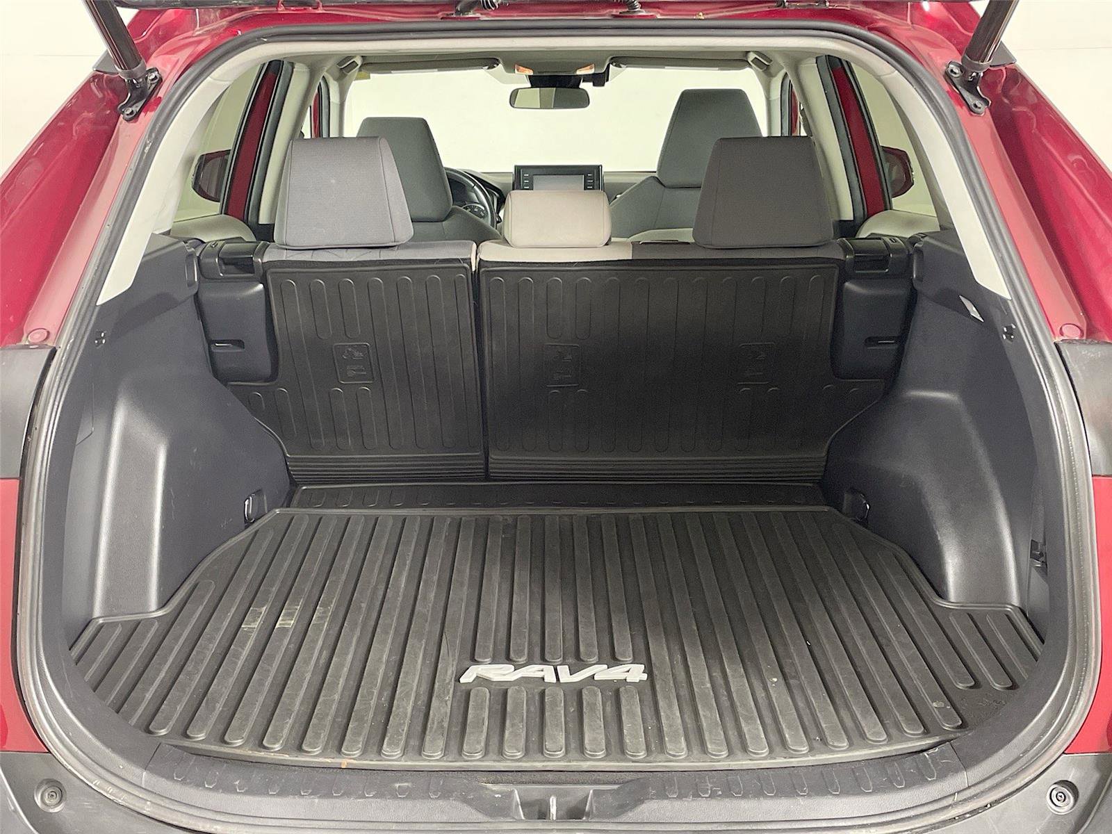 Used 2020 Toyota RAV4 XLE w/ Convenience Package AWD/4WD image 25