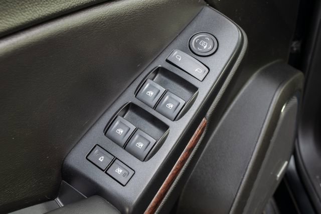 Used 2019 GMC Yukon XL SLE image 13