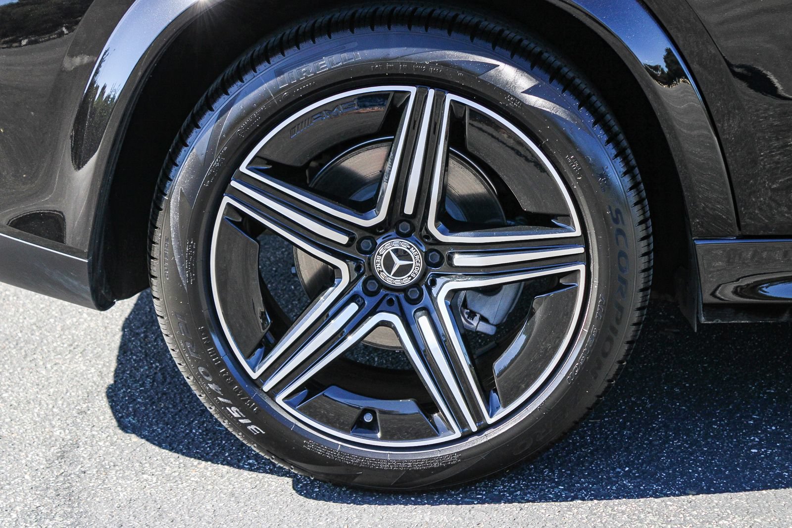 New 2025 Mercedes-Benz GLE 580 4MATIC image 10