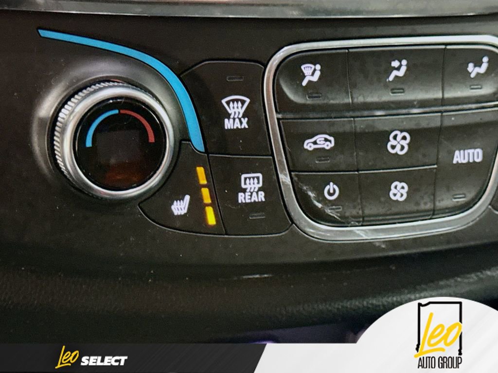 Used 2020 Chevrolet Traverse LT w/ Driver Confidence II Package AWD/4WD image 19