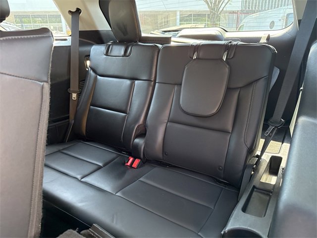 Used 2022 Ford Explorer XLT w/ Equipment Group 202A image 27