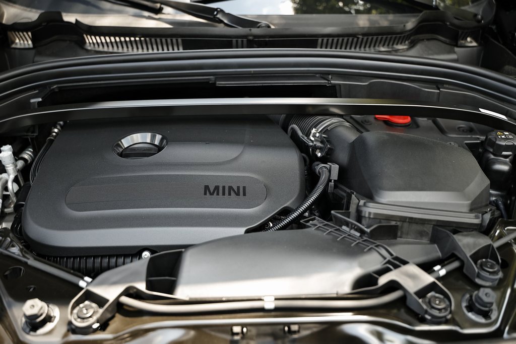 New 2025 MINI Cooper Countryman S w/ Comfort Package Max image 30