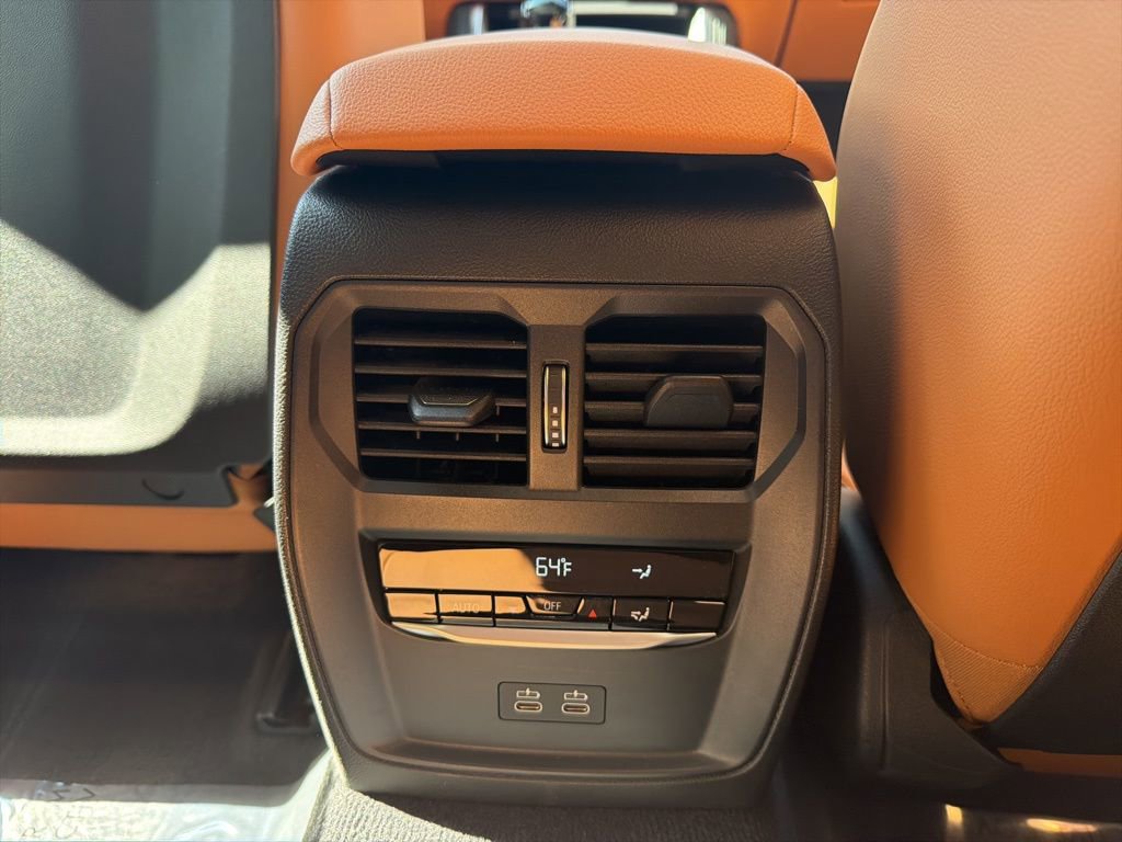 Used 2023 BMW M440i Coupe w/ Premium Package image 13