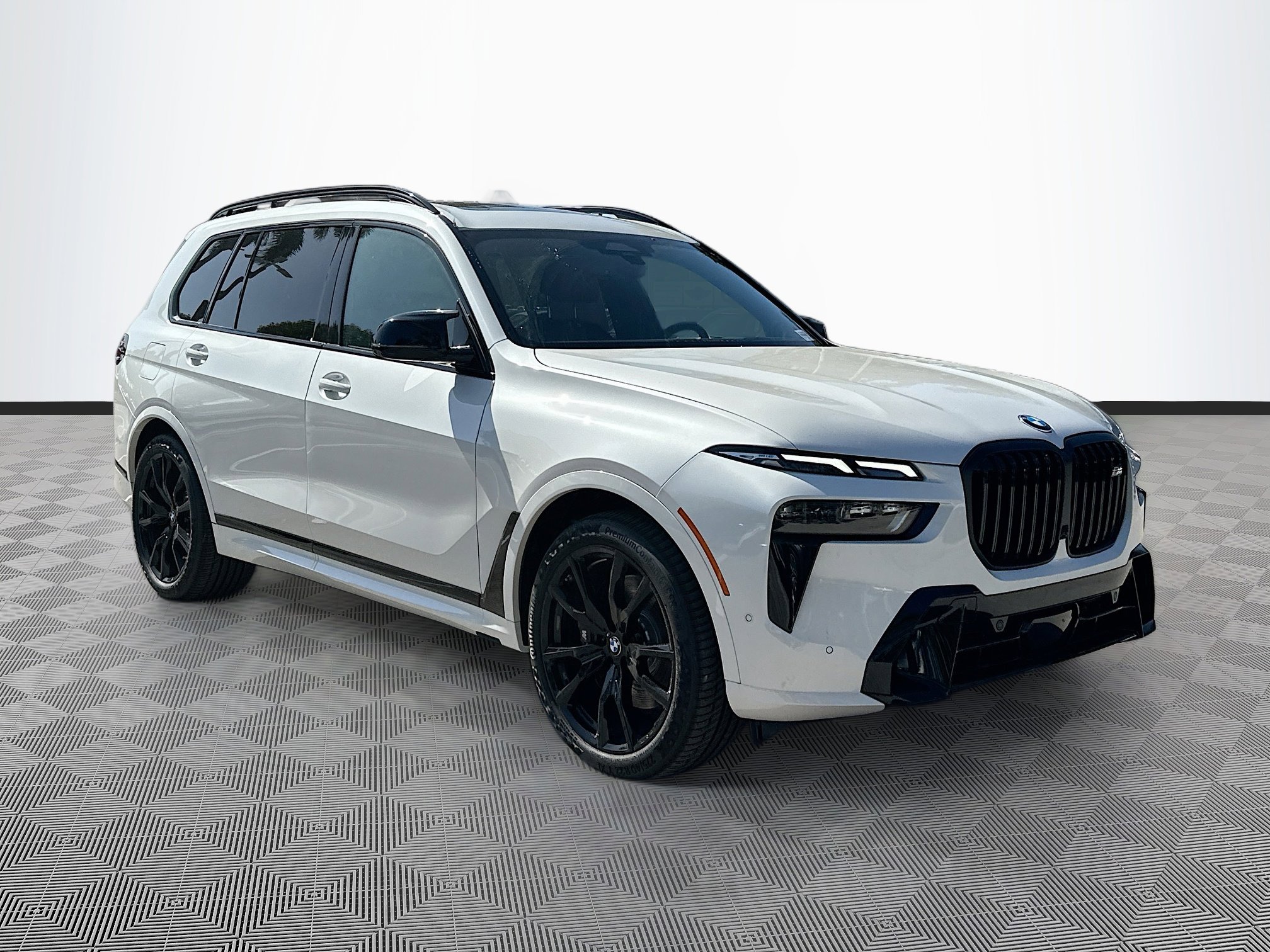 New 2026 BMW X7 M60i w/ Executive Package image 1