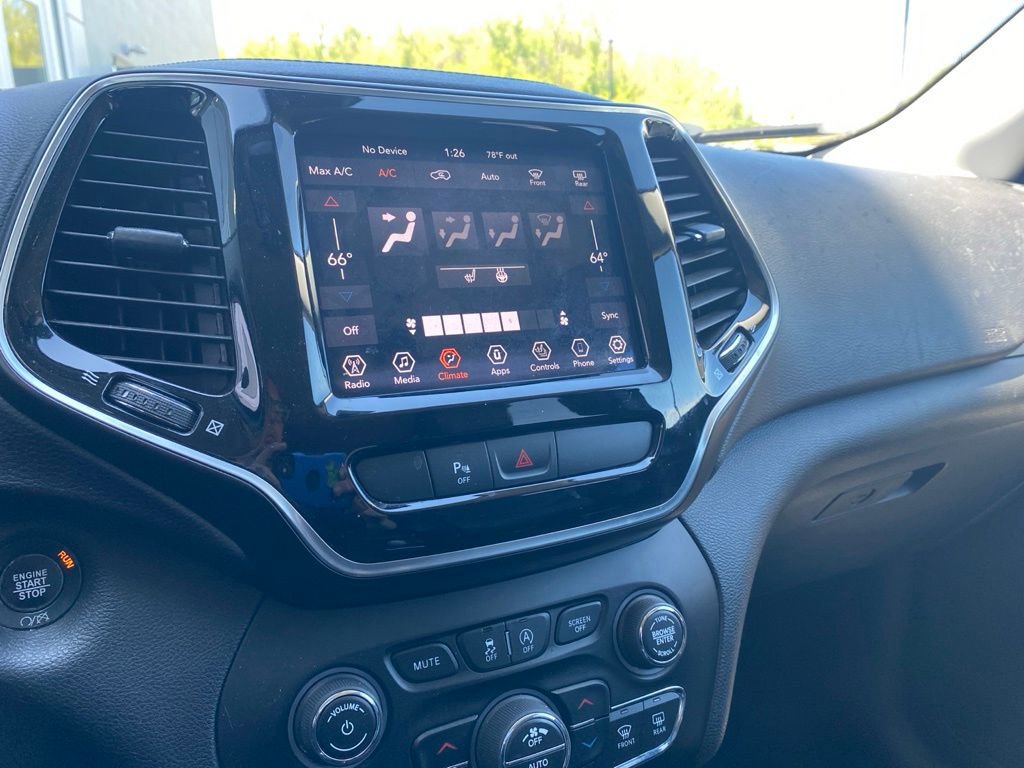 Certified 2019 Jeep Cherokee Limited AWD/4WD image 13