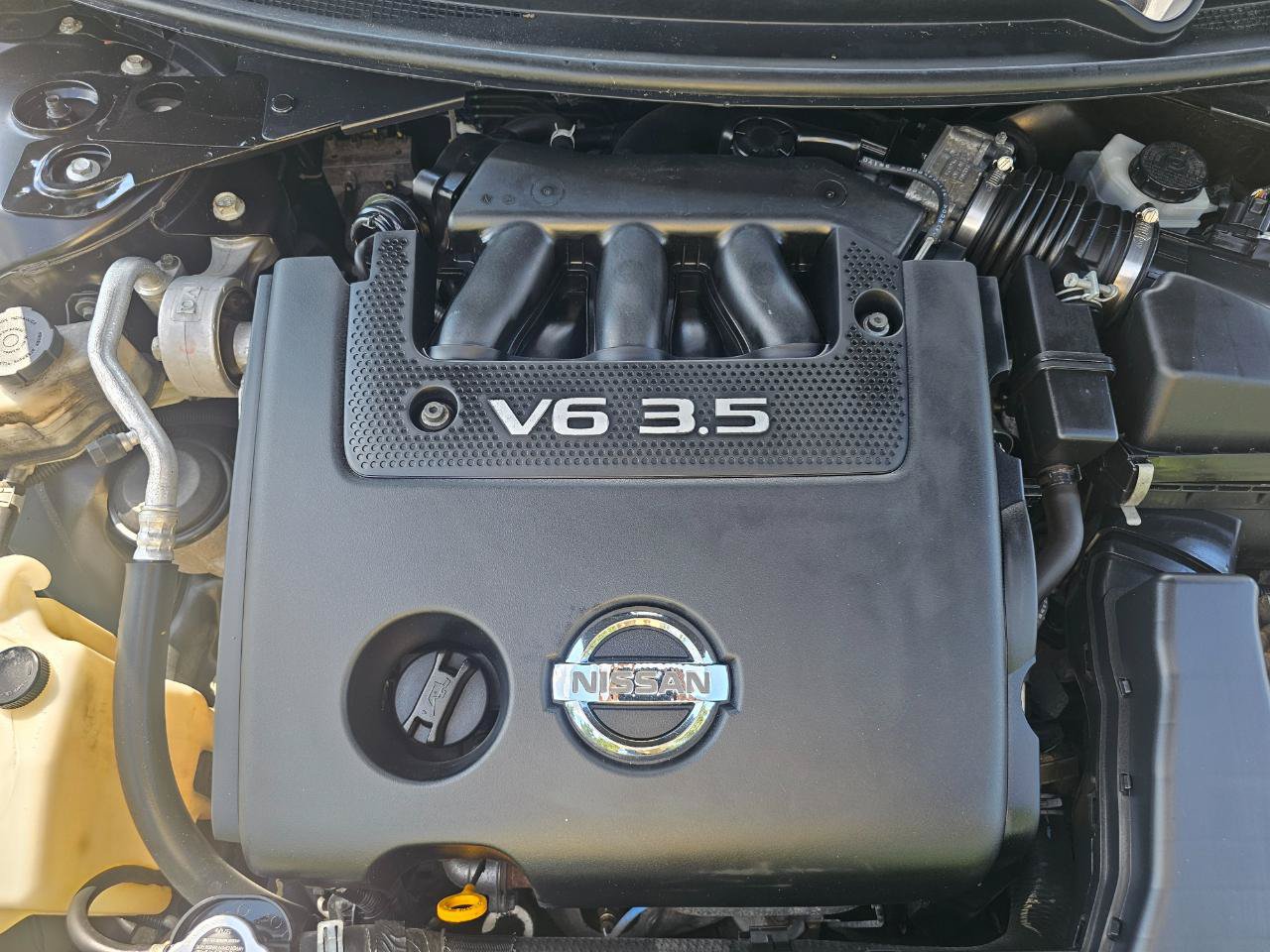 Used 2012 Nissan Altima 3.5 SR FWD image 26