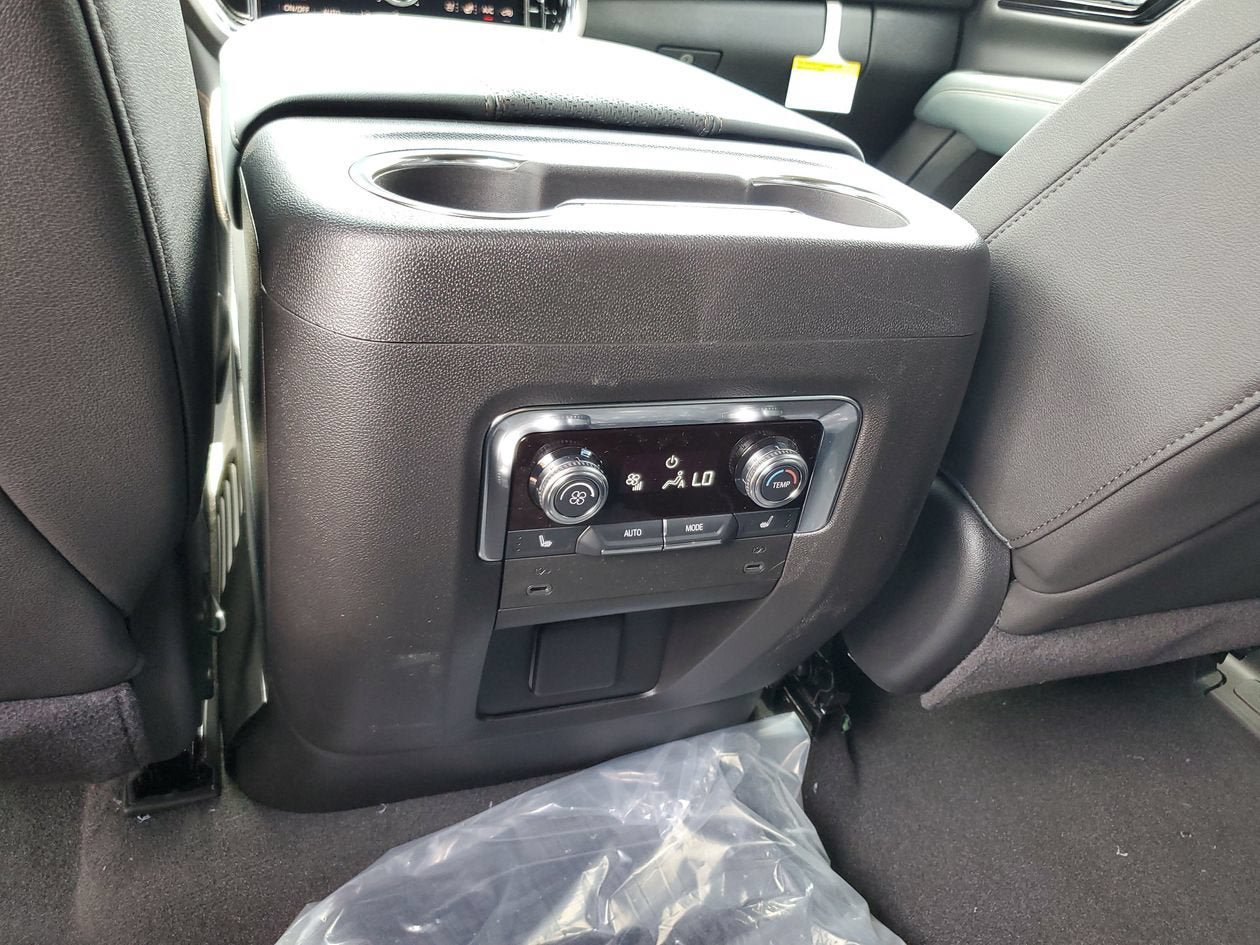 New 2026 GMC Yukon XL AT4 w/ AT4 Premium Package AWD/4WD image 16