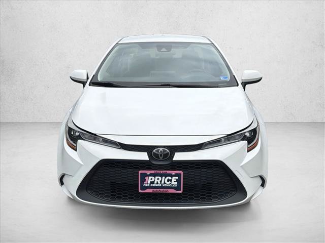 Used 2020 Toyota Corolla LE FWD image 2
