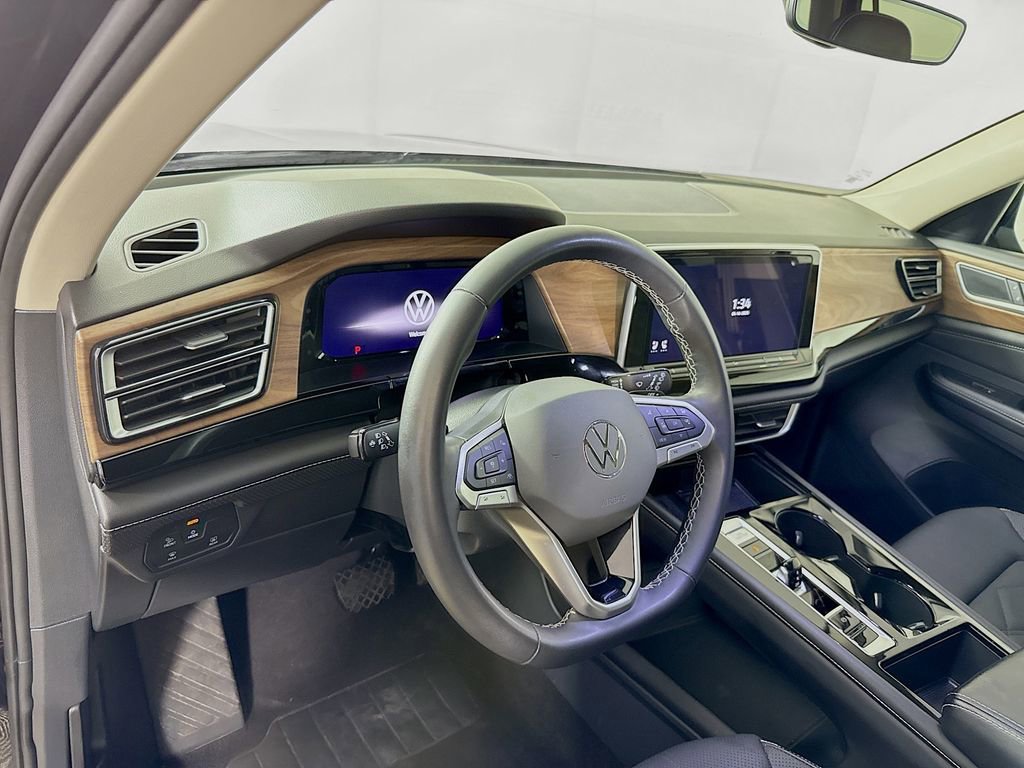 Used 2024 Volkswagen Atlas SE image 10