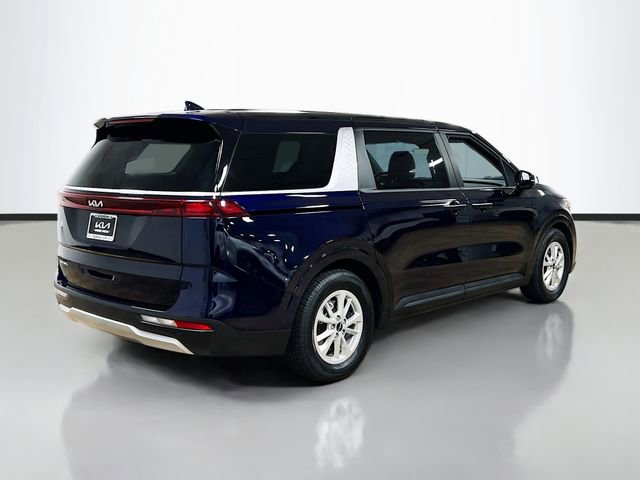 Certified 2024 Kia Carnival LX image 7