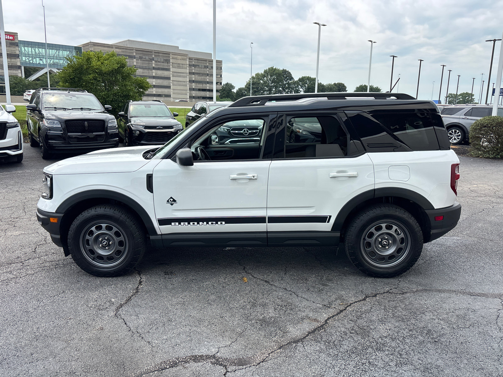 Used 2024 Ford Bronco Sport Outer Banks AWD/4WD image 4