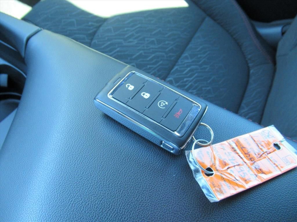 Used 2025 Dodge Charger R/T w/ Quick Order Package 25M R/T image 28