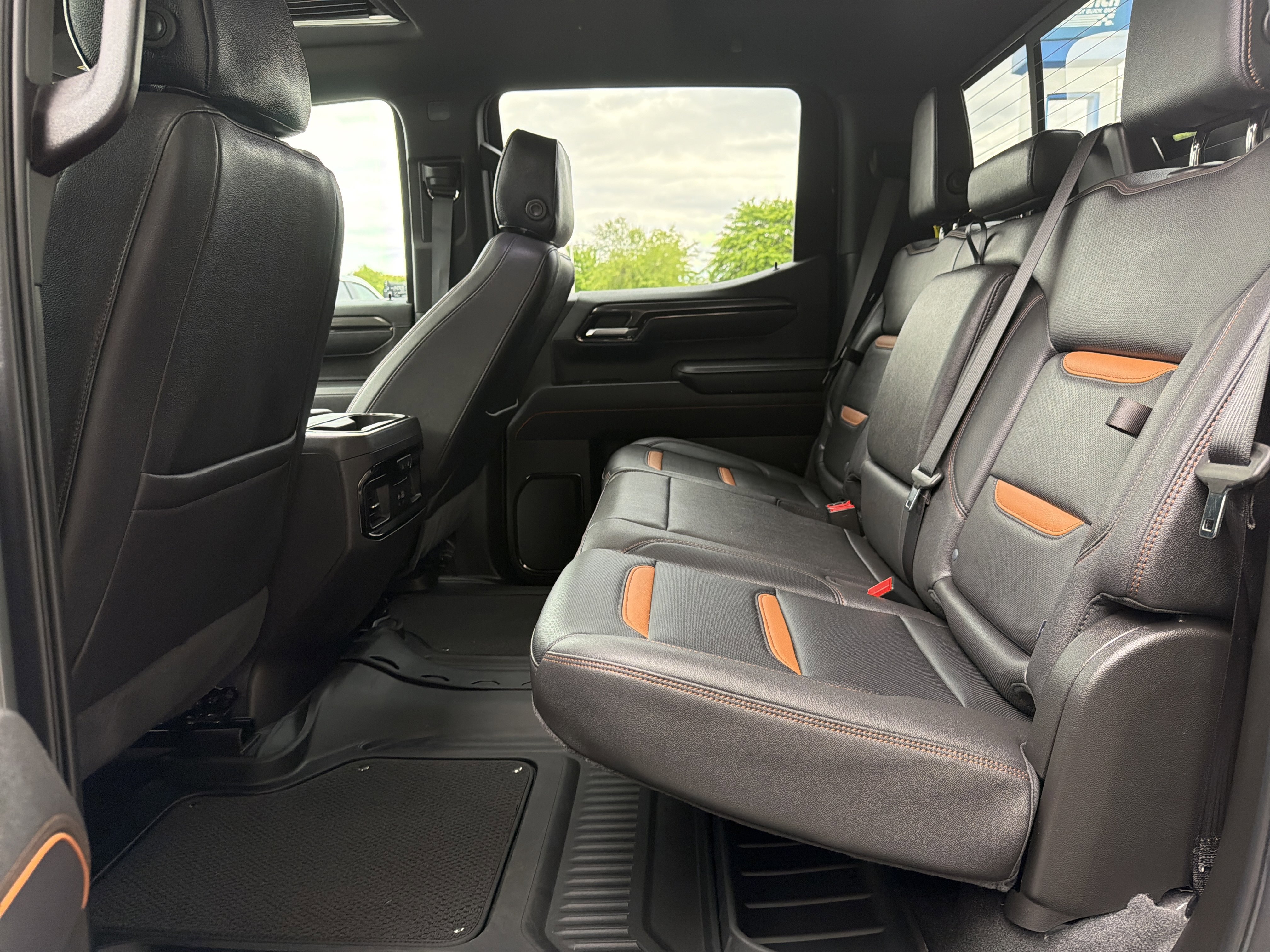 Used 2025 GMC Sierra 1500 AT4 w/ AT4 Premium Package AWD/4WD image 31