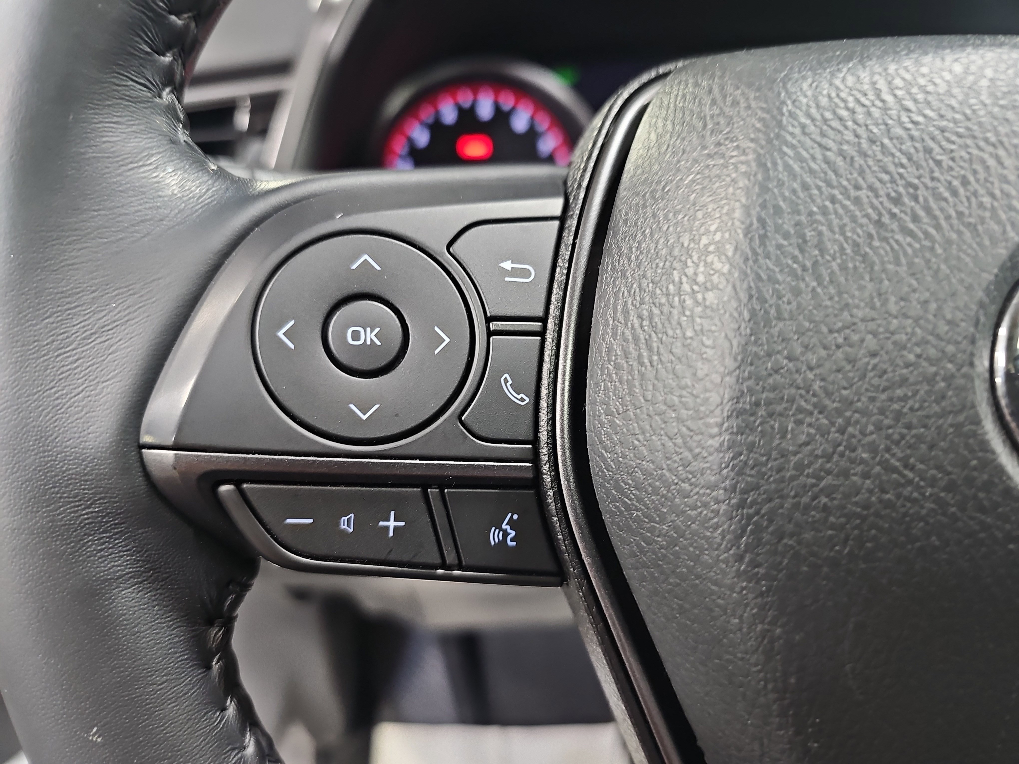 Used 2023 Toyota Camry XSE image 17