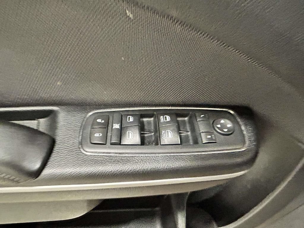 Used 2017 Dodge Charger SE w/ Popular Equipment Group RWD image 13